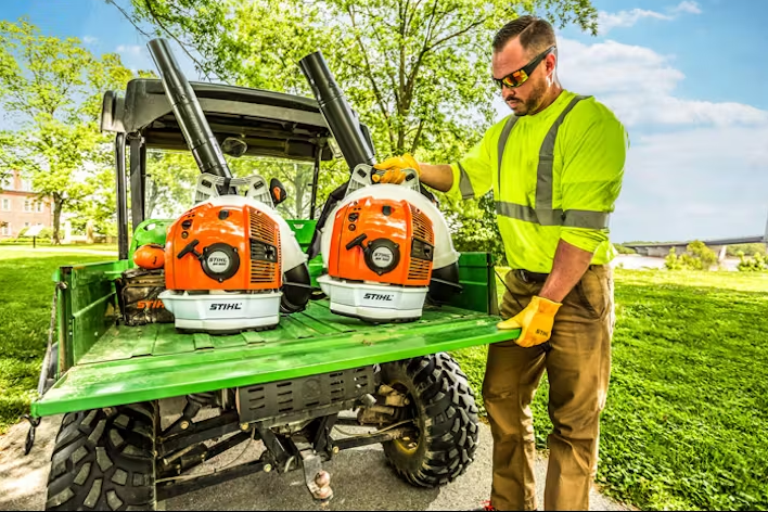 STIHL BR600 COMMERCIAL GAS BACKPACK LEAF BLOWER, OEM NEW