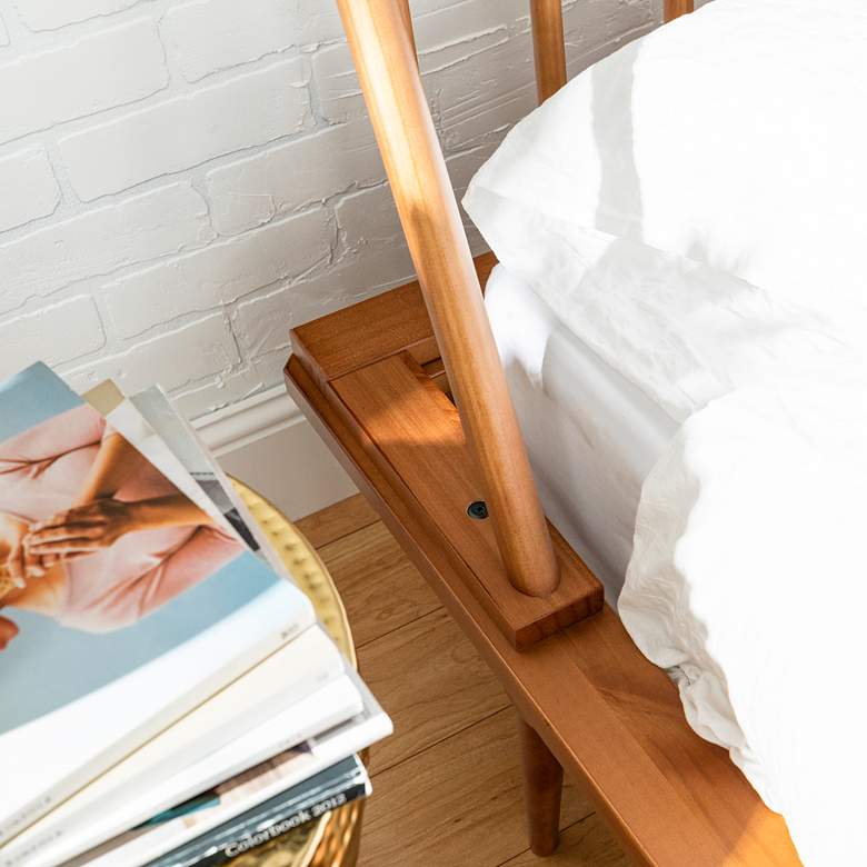 Garrison Caramel Solid Pine Wood Queen Spindle Bed