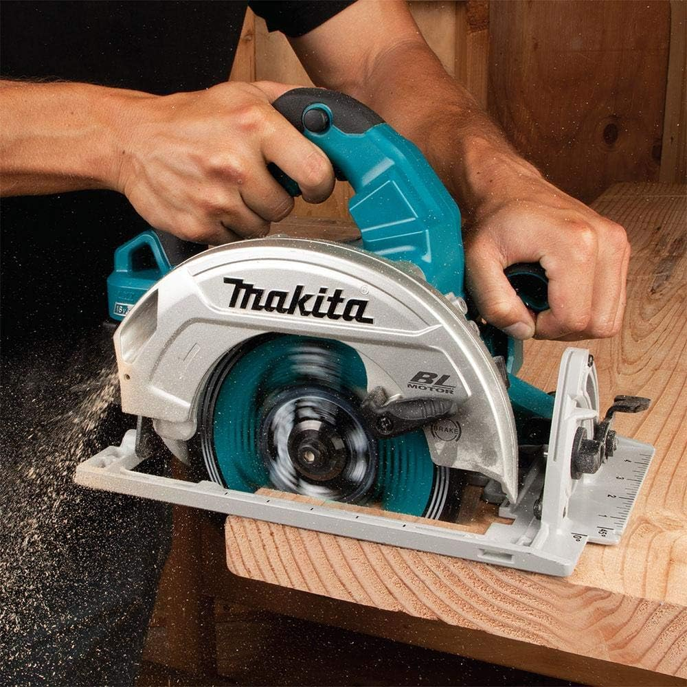 Makita DHS680Z 18V Brushless Circular Saw with 2 x 5Ah Batteries, Charger, Case & Inlay