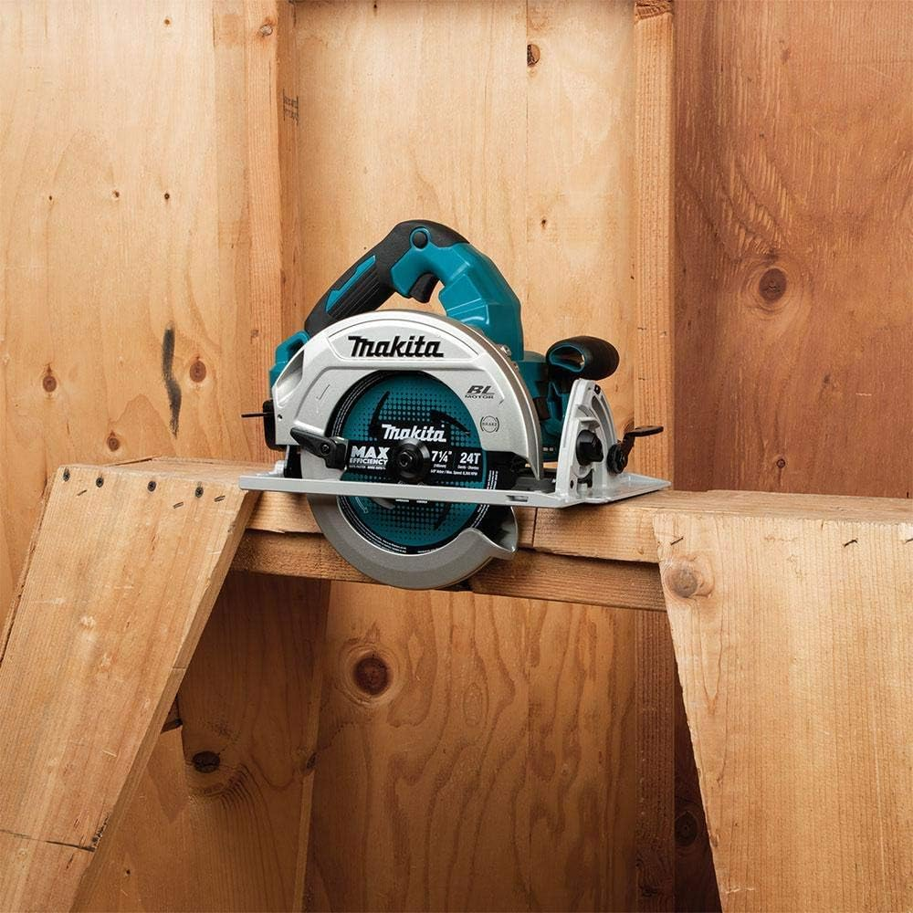 Makita DHS680Z 18V Brushless Circular Saw with 2 x 5Ah Batteries, Charger, Case & Inlay